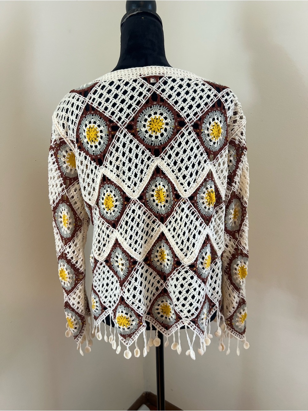 POL Crochet Openwork Sweater in White, Yellow & Brown - Picture 5 of 6